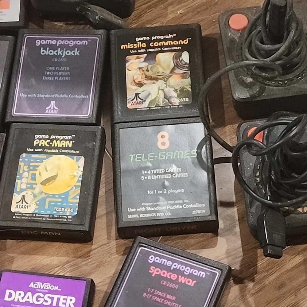 Atari‎ Video Game Cartridge Collection - Black